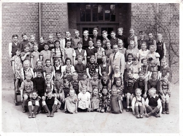 1954