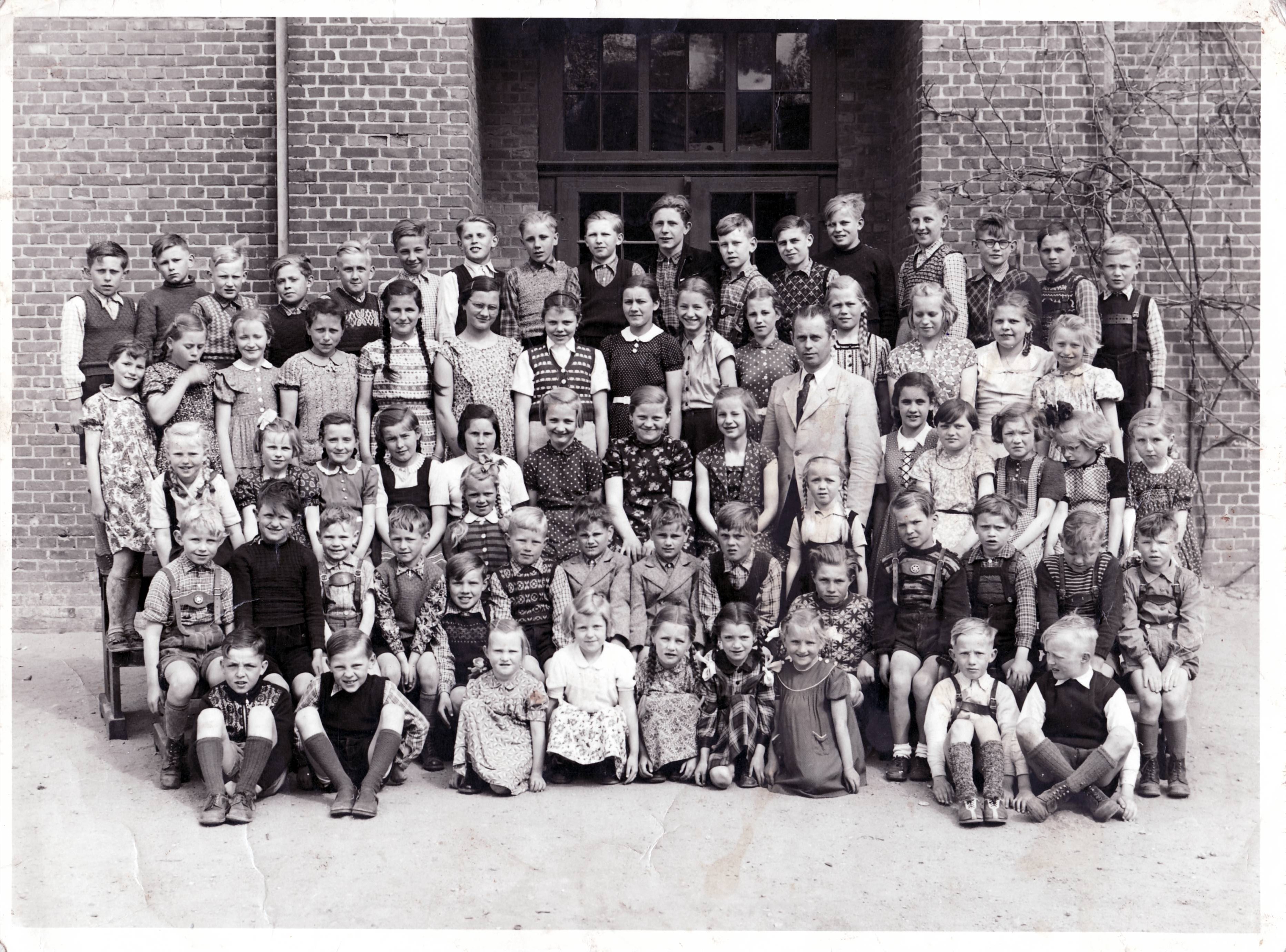 1954