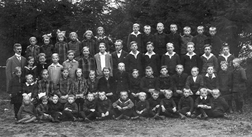 1928