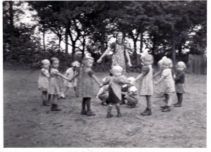 Erntekindergarten 1942 (Foto: J. Bruhns)